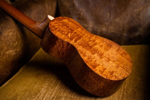 Ukulele Concert Resonator Padouk (Boutique en ligne) - Luthier Mélopée